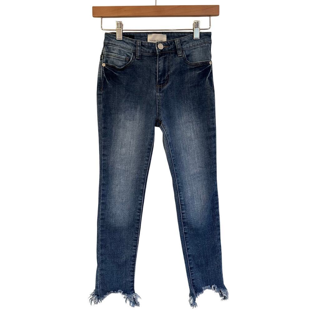 Habitual Girl Mid Rise Skinny Jeans sz 10 Distressed Frayed Hem